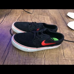 Nike janoski
